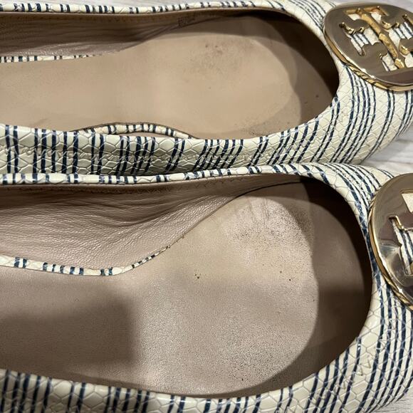 Tory Burch REVA 8 Beige Printed Piano Stripe Blue Gold Logo Ballet Flats Leather - Picture 3 of 9